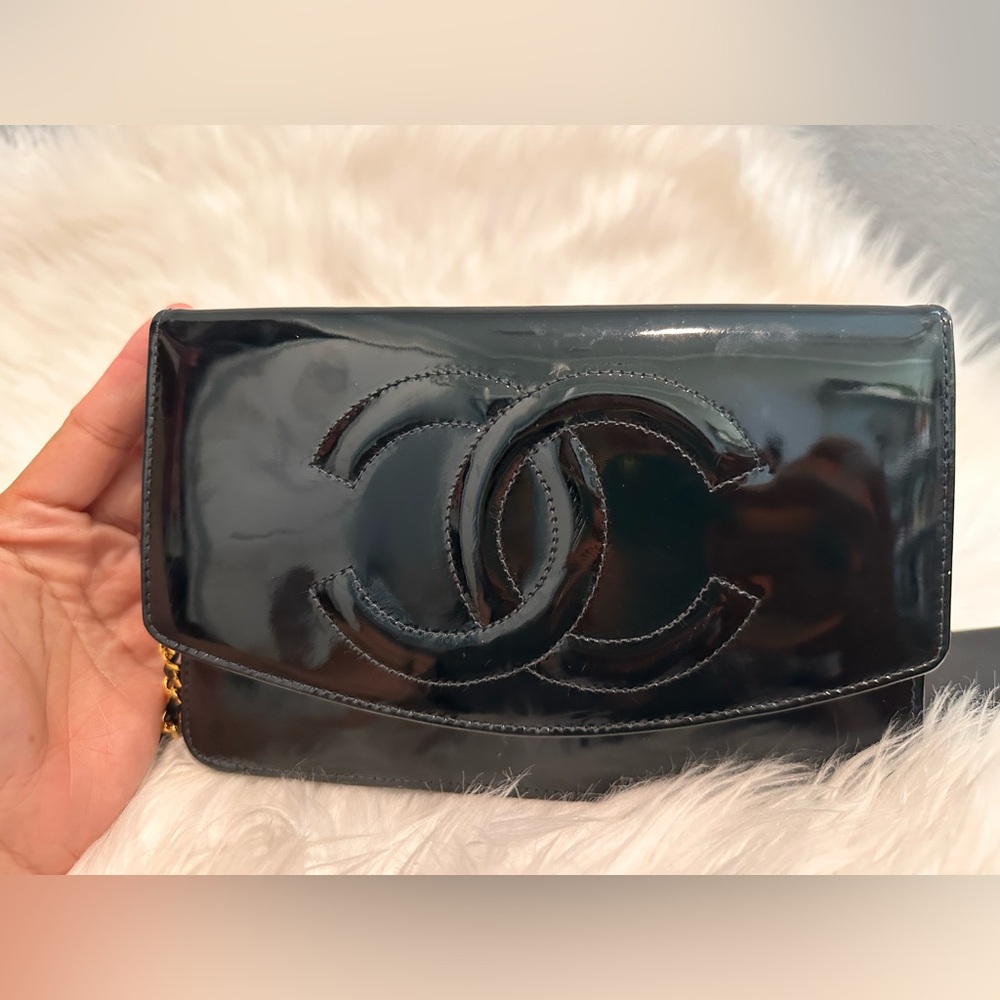 Authentic CHANEL Wallet on chain Made in France